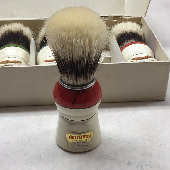 Vintage Shaving Brushes - Picture 3 of 3